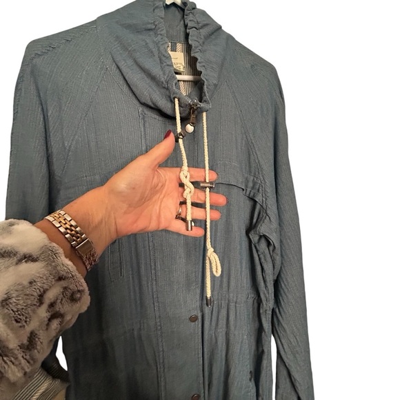 Andrea Jovine Blue Chambray Linger Length Lightweight Spring Weight Jacket Sz L - Picture 12 of 16